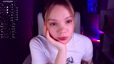 Snapshot of cumeveline chatting on March 6, 3:13 pm Eva online show from March 6, 3:13 pm