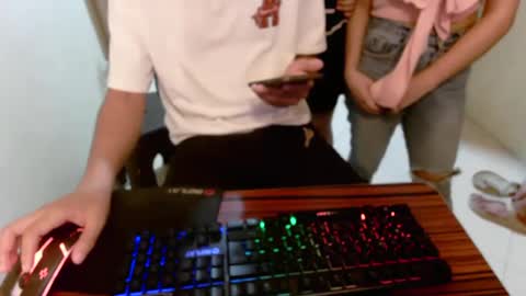 cummingyu online show from February 27, 12:01 pm