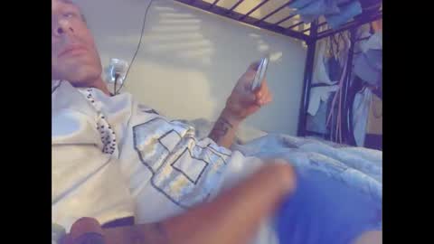 cumslutboi27 online show from September 28, 7:06 am