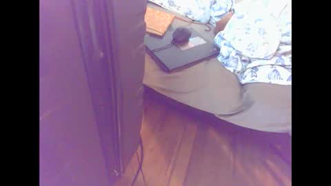 cumslutboi27 online show from October 12, 6:06 am