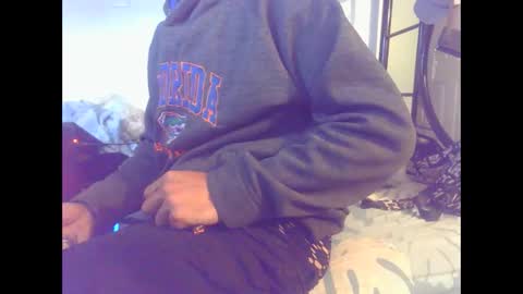 cumslutboi27 online show from October 24, 6:03 am