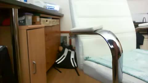 cunnylover00007 online show from April 15, 11:35 am