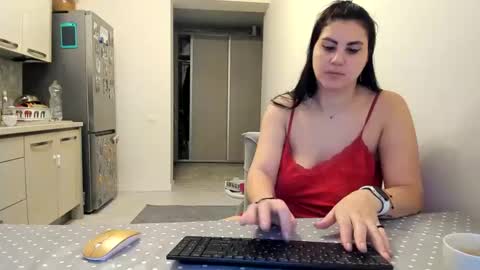 maria  alex online show from February 14, 5:19 am