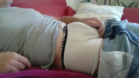 Snapshot of curiosthings chatting on September 29, 9:19 am curiosthings online show from September 29, 9:19 am