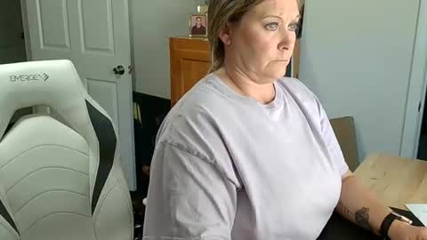 curious couple online show from February 3, 6:28 pm