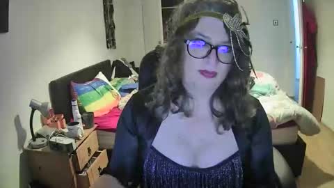 Shirley online show from November 2, 10:32 pm