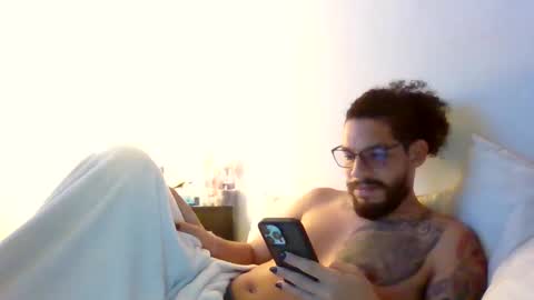 curly_louis online show from October 4, 11:46 pm