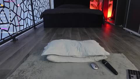 Antonia online show from March 10, 10:19 am