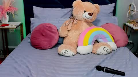 Sammy online show from April 9, 6:19 am