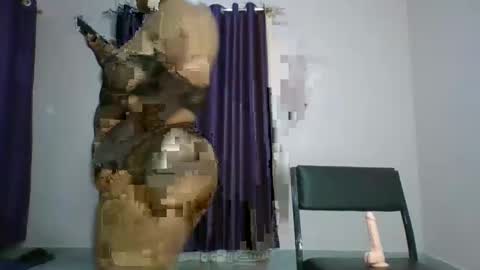 Essie online show from February 18, 11:33 am