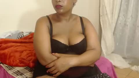 curvycutiexx94 online show from February 16, 9:38 pm