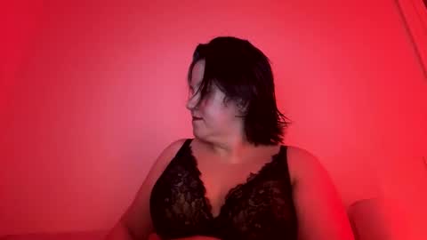 CurvyFlora online show from February 6, 2:11 am