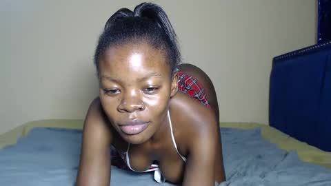 curvyjoan online show from November 7, 9:45 am