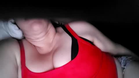 Milfmomma online show from October 2, 1:26 am