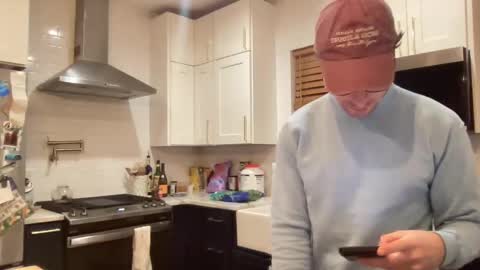 CutCollection online show from January 25, 1:32 am