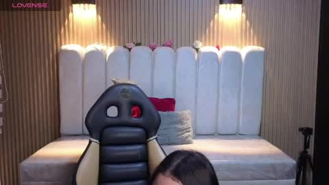 cute_angel_1 online show from May 7, 3:46 am