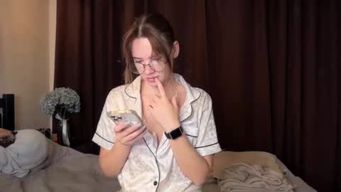 cute_bubbles online show from September 25, 4:47 pm