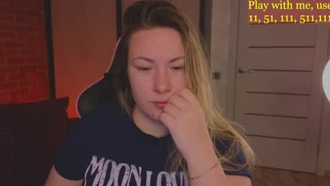 Snapshot of cute_darina chatting on January 21, 11:55 pm Everyday stream in the same time online show from January 21, 11:55 pm