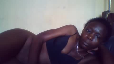 Snapshot of cute_divah4 chatting on October 10, 7:14 am cute_divah4 online show from October 10, 7:14 am