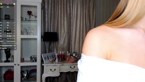 Anne online show from October 19, 7:35 am