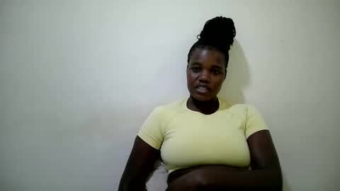 cute_heaven online show from October 12, 9:35 am