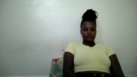 cute_heaven online show from October 8, 8:42 am