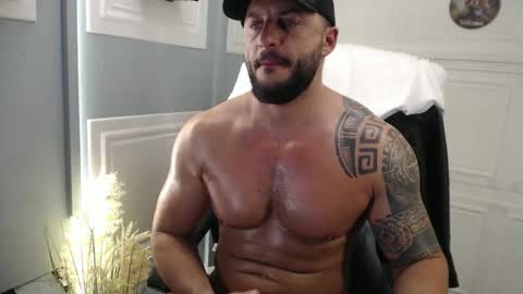 Cute Johny01 online show from March 17, 6:40 am