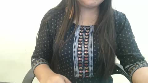 cute_kavya online show from October 15, 11:00 am