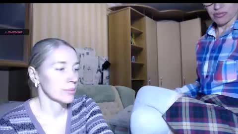 cute_lion_ online show from November 4, 2:29 pm