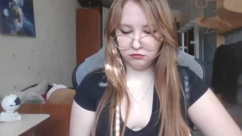 Snapshot of cute_minx chatting on March 11, 9:56 am Veronica online show from March 11, 9:56 am