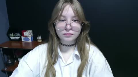 Snapshot of cute_minx chatting on January 27, 7:14 am Veronica online show from January 27, 7:14 am