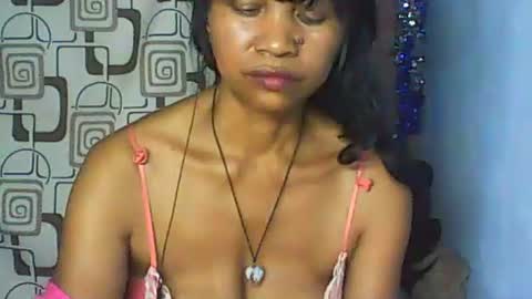 murielle online show from May 25, 6:47 pm