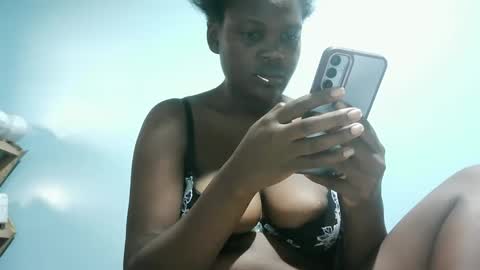 cute_roxie online show from January 26, 12:43 pm