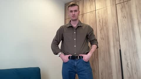 cute_skywalker online show from April 2, 10:11 am