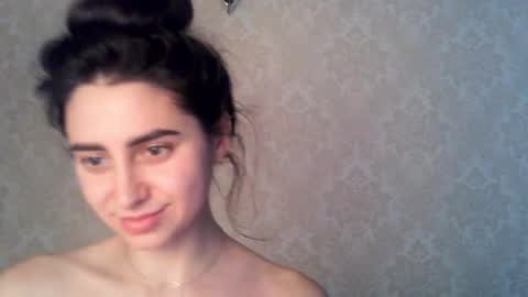 cute_strawberry_ online show from October 27, 7:52 am