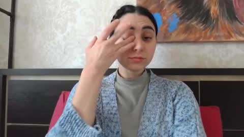 cute_strawberry_ online show from February 11, 10:47 am