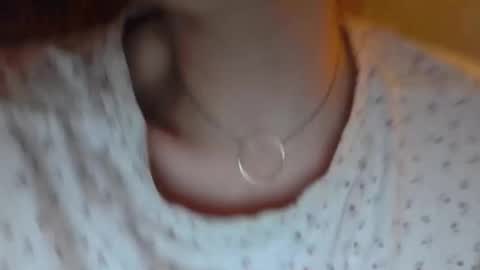 cute_strawberry_ online show from March 12, 6:53 pm