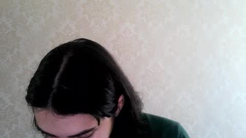 cute_strawberry_ online show from October 1, 8:02 am