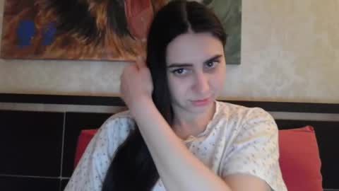 cute_strawberry_ online show from February 9, 6:58 pm