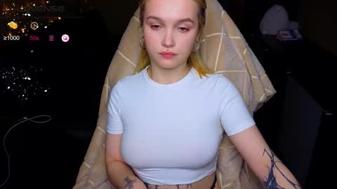 Sue online show from October 19, 6:12 pm