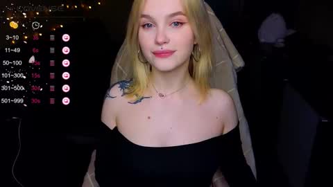 Sue online show from October 23, 7:48 pm