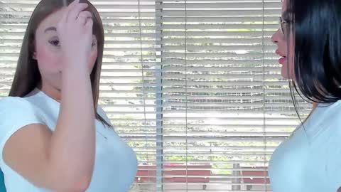 WANNA SEE MORE OF TWINS              online show from March 1, 5:38 pm