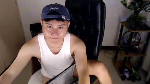 cuteasianlee online show from January 15, 11:30 am