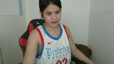 Snapshot of cutecindy2000 chatting on March 2, 11:39 am cutecindy2000 online show from March 2, 11:39 am