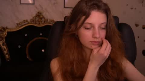 Foxy online show from June 3, 1:14 pm