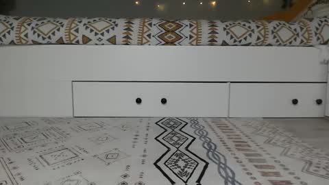 Anna online show from November 7, 1:13 pm