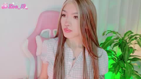 Zoe  online show from February 17, 1:48 am