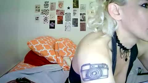 Bella online show from November 14, 5:20 am