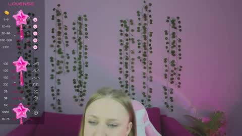 Amyy online show from April 11, 6:40 am