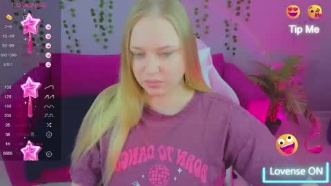 Amyy online show from April 19, 1:06 am